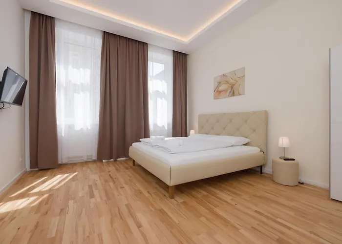Close To Schoenbrunn I Bright Flat, Fast Wifi